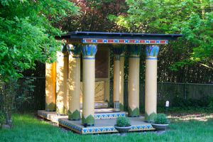 The House of the Lotuses; it is about the size of a large gazebo, which is how we explain it to the neighbors: it's an Egyptian gazebo!